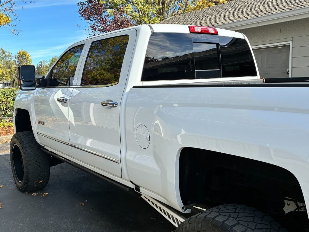 rtg-offroad-rear-window-trim-every-detail-has-a-purpose